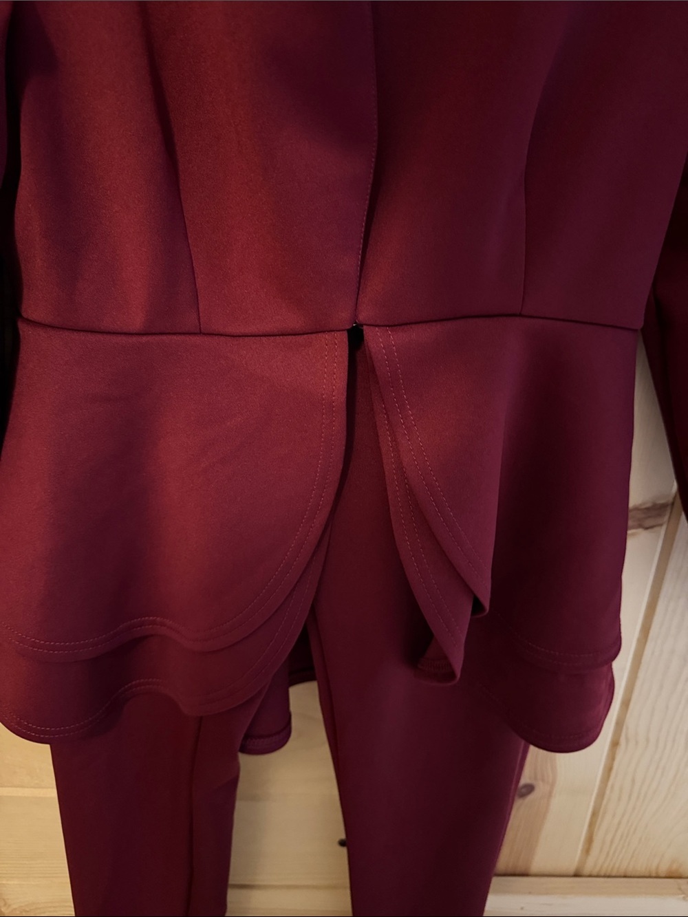 Amazon Women's Burgundy Layered 2 Piece Pantsuit - Picture 4 of 6